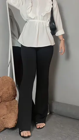 celana flare highwaist scuba fav cakep bgtt🤍🤍#OOTD #flarepants #flarepantsoutfit #celanawanita #outfitwanita #outfitideas #outfitinspo #fashiontiktok #ootdfashion #ootdforwomen 