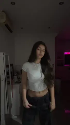 ya considerenme tiktoker bailarina