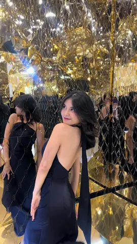 Celebrate the magic of the holiday season with @YSL Beauty 🫶🏻🫶🏻🫶🏻 #YSLBeautyID #YSLHoliday