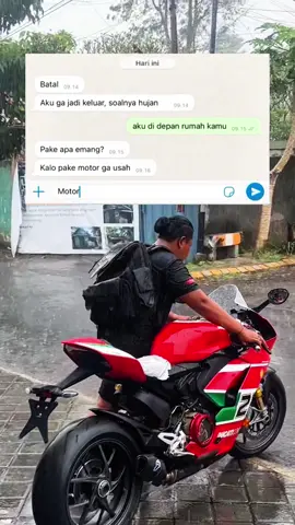 Kalau Cinta Terhalang Mobil... Apa Artinya Sebuah Moge🥲