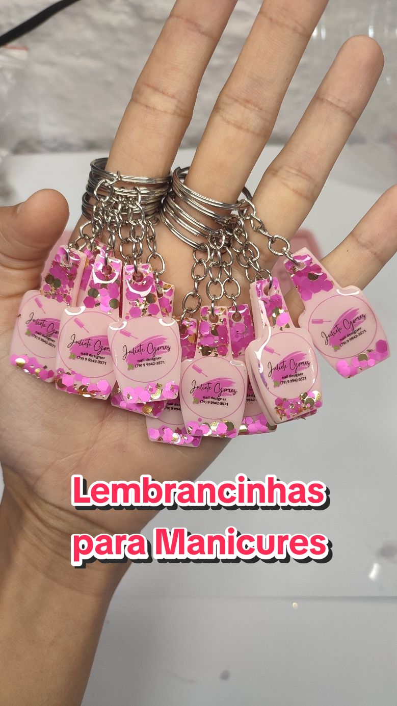 🚨 ESMALTE PERSONALIZADO 🚨 Produção de lembrancinhas Personalizado para manicures, cheio de detalhes  💖 Me siga para receber mais dicas como esta 💕 Coisa mais lindaaaa 🩷 Lindas opções de presentes 🩷 Faça sua encomenda 🥰 (31)98240-3604 #resina #resinart #resinaepoxi #chaveirospersonalizados #resinaepoxy #chaveirosderesina #viral #explore #feitoamao #chaveiro #resinartistsofinstagram #resinartist #reelsinstagram #reels #foryou 