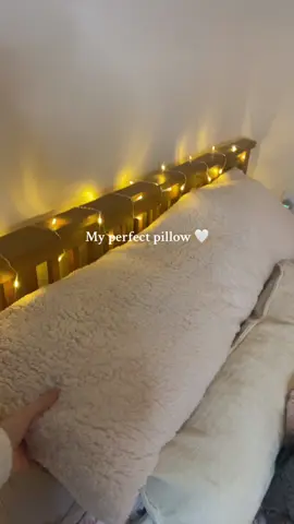 Its so cozyyyy #movienight #pillow #cozy #longpillow #homedecor 