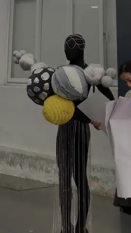 Mannequin in real life #model #fashiontiktok #Runway #catwalk #fypage #iuh 