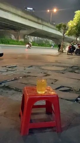 Hà Nội buồn có ai rảnh gặp nhau trà đá chém gió nhỉ...🙃 #dembuon #demlangthang #HoangĐông23 #nhachaymoingay #nhactamtrang #xuhuongtiktok 