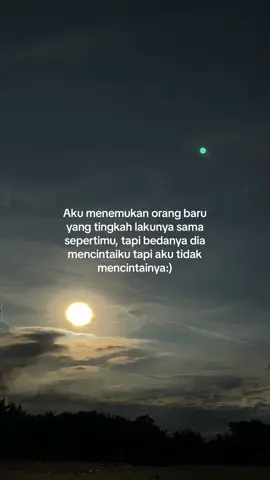 Aku menemukan orang baru yang tingkah lakunya sama sepertimu, tapi bedanya dia mencintaiku tapi aku tidak mencintainya:) #masyaallahtabarakkallah #galaubrutal #galaubrutal🥀 #katakata #sad #subhanallah #fyp #india #soundviral #fypage #katakatamotivasi 