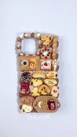 Snoopy and food cute decoden case~ #cheror #asmr #asmrsounds #DIY #snoopy #snoopydog #snoopdogg #decoden #phonecase #decodenphonecase #custom #creamglue #charms #phonecasediy #samsung #foryou 