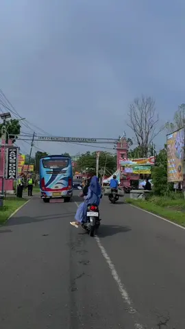 mugi angsal barokahipun🤲🏻#mbahnurwalangsanga #haulmbahnurduryabinsayyid #fypage #bcaxyz #ziarah #masukberandamuu 