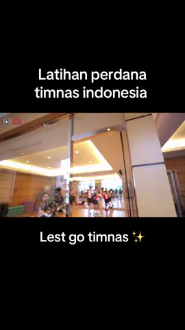 Latihan perdana timnas indonesia  🦾🔥#timnasindonesia #timnasday #timnas #timnasgaruda #garuda #kualifikasipialadunia2026 #fyp #trending 