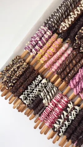 빼빼로데이 20분남음!! 지금이라도 만들자🥰 #빼빼로 #빼빼로만들기 #까망레시피 #요리 