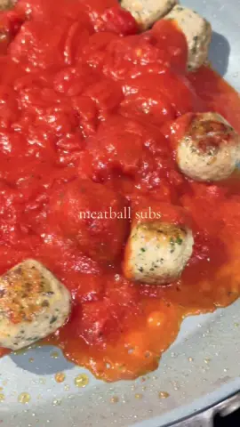 fun fact: my husband has a culinary degree👨🏻‍🍳🧆🥖🧀🍅🍽️  #fyp #chef #Foodie #food #meatballs #subs #eat #dinner #lunch #homemade #asmr @Tillamook #tillamook @Costco Wholesale #costco @MidsSauce 