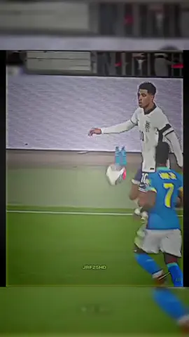 صداقه بيلكهام فيني 😍🌹.. #تيم_xr💎تيم_ابو_تياغو🔥 #ريال_مدريد_عشق_لا_ينتهي💞💞☹️ #كرت_القدم_عشقن_لا_ينتهي✌⚽️ #افضل_لاعب_في_التاريخ_رونالدو❤🔥 #الشعب_الصيني_ماله_حل😂😂 