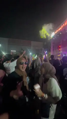 Masih dengan keseruan ndx🤣 #ndx #ndxaka #ndxkonser #ndxakafamilia #jawapride #fyp 