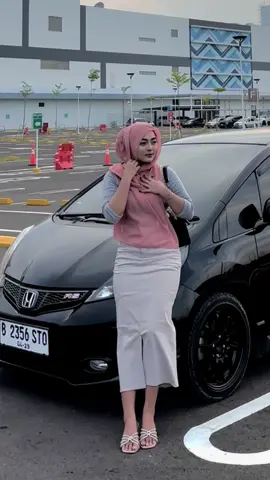 Ga menyala soale black 🧟‍♀️#eriiiikasd 