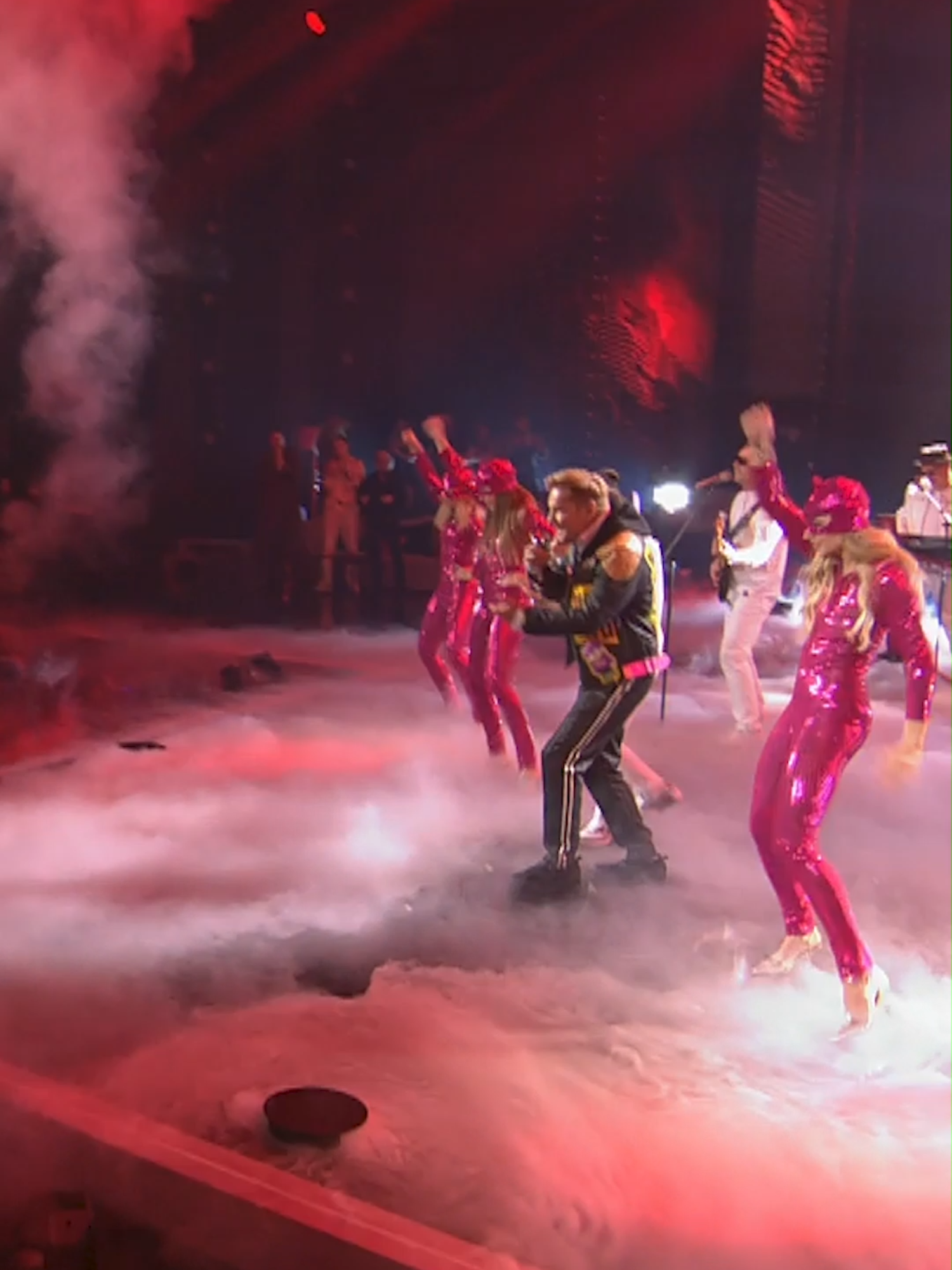 Da hat Carina aber mal eine tolle Liebeserklärung von unserem @dieterbohlen bekommen, oder? 🙊👫 Jetzt schon für die nächste Staffel bewerben! Alle Infos auf rtl.de/bewerben 💙 #DSDS #Superstar2024 #RTL #Finale