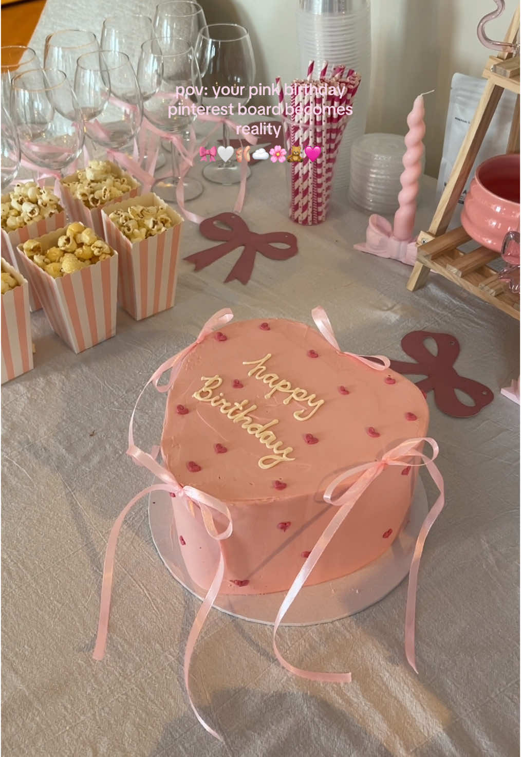Pink birthday bash🎀🤍 #birthday #birthdaygirl #pinkbirthday #pinterestaesthetic #pinkaesthetic 