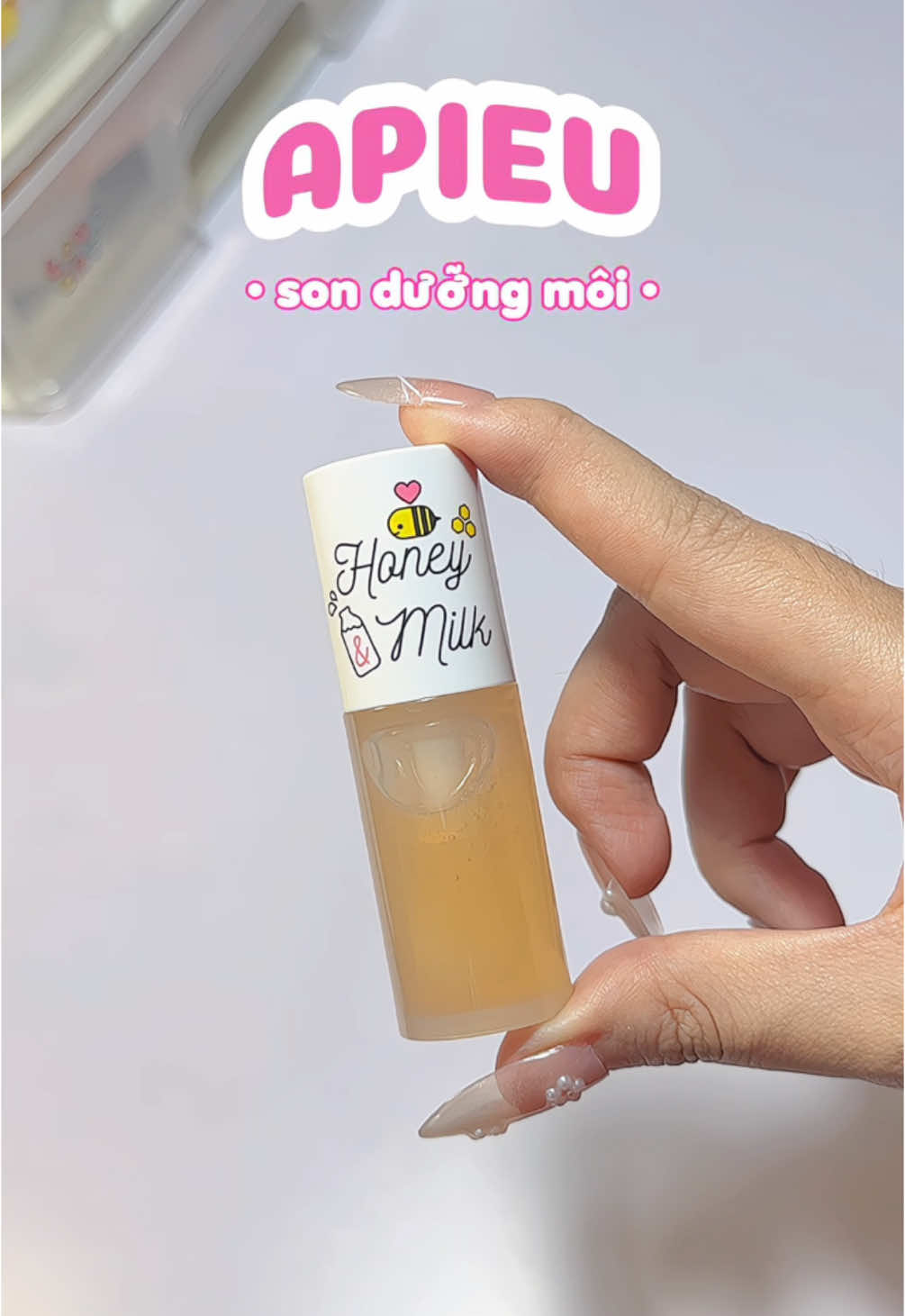 Bị lỗi nên up lạiii #sonduongmoi #apieu #apieuhoneyandmilklipoil #sonduong #BeautyTok #review #lamdep #xuhuong #viral 