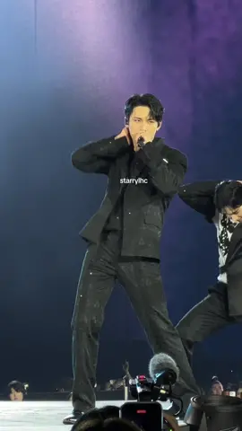 i have a major crush on you mingyu #민규 #mingyu #김민규 #seventeen #svt #seventeenrightheretour #seventeentour2024 #carat #svt_right_here_in_la #svtcarat #svt_right_here_in_us #seventeeninla 