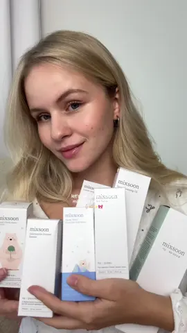 pov: you received a box full of iconic korean skincare products 🥹🎀 @mixsoon.official_us #mixsoonskincareset_ys  Products used:  — Double step cleansing (Bean Cleansing Oil + Centella Cleansing Foam) — Centella Asiatica toner — Soondy Centella Asiatica Essence  #mixsoon #koreanskincare #doublestepcleansing #skincareroutine #cleansing #glassskin  #mixsoon #koreanskincare #centellatoner #skincareroutine #toner #glassskin  #mixsoon #koreanskincare #beanessence #skincareroutine #essence #glassskin #skintok #kbeauty #mixsoon #koreanskincare #3essencelayering #skincare #essence #skintok #skincareroutine  #mixsoon #koreanskincare #hyaluronicserum #serum #essence #skincare #skintok #kbeauty  #mixsoon #centellasuncream #suncream #koreanskincare #kskincare #skincareroutine #kbeauty #mixsoon #soybenmilkpad #koreanskincare #skintok #tonerpad #glassskin #kbeauty  #YesStyleInfluencers @YesStyle 