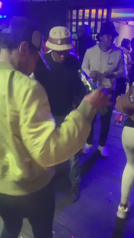 #sama28 #fypシ゚viral🖤tiktok #trendingvideo #deephouse #groove #happymoments 