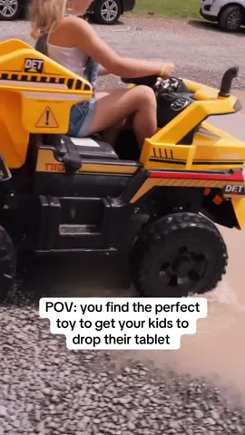 Introducing the ultimate playtime champion: The Big Kahuna Dump Truck! 🚚💪 Designed for the little ones but built with the toughness of the big machines, this truck is perfect for every young builder. With just a push of a button, your child can control a real dump action, learning the ropes of heavy machinery while having a blast. Let’s dig, dump, and drive into endless fun! www.ToughTrucksForKids.com . . . #ToughTrucks #KidsConstruction #DumpTruck #PlaytimePower #LittleBuilders #BackyardFun #ChildhoodUnplugged #OutdoorPlay #KidsToys #LearningThroughPlay #ConstructionToys #ParentApproved #KidEngineers #FamilyFunTime #CreativePlay #DumpTruck #Construction #ConstructionLife 