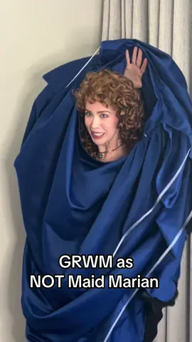 HAPPY 30th anniversary to Interview with a Vampire!!  At the convention I went to everyone told me they liked my Maid Marian cosplay and I cried inside 