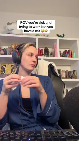 i love him but he’ll do anything to keep me from going on the pc 😭😭 #cat #cats 