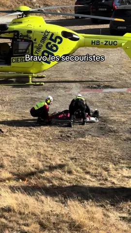 Accident en montagne #valais #suisse #suisse🇨🇭 #suisseromande #helicopter #secours 