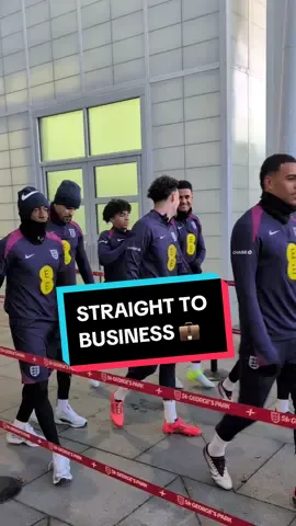 First #ThreeLions training session ✅🏴󠁧󠁢󠁥󠁮󠁧󠁿 #england  