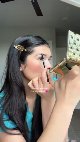 silent grwm for my 12hr night shift🩵 #nursetok #fyp #nursinggrwm #silentgrwm #nursingtiktok 