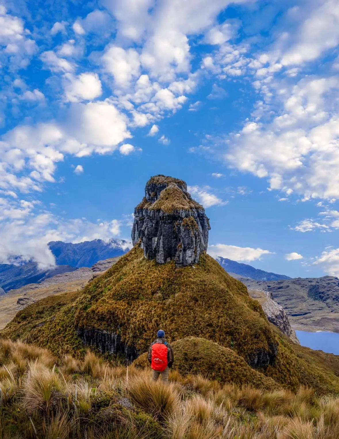 La región Amazonas en Perú es una area poca explorada, su geografía es accidentado conformada por: Selva, Selva alta y zona Andina. 📌 Te invitamos a explroar con nosotros ⛰️🥾🫱🏼‍🫲🏽 #trekking #montaña #chachapoyas #amazonasperú #chachapoyasperu #montañas #paisajesperuanos🇵🇪🏞🍂 #trekkingperu 