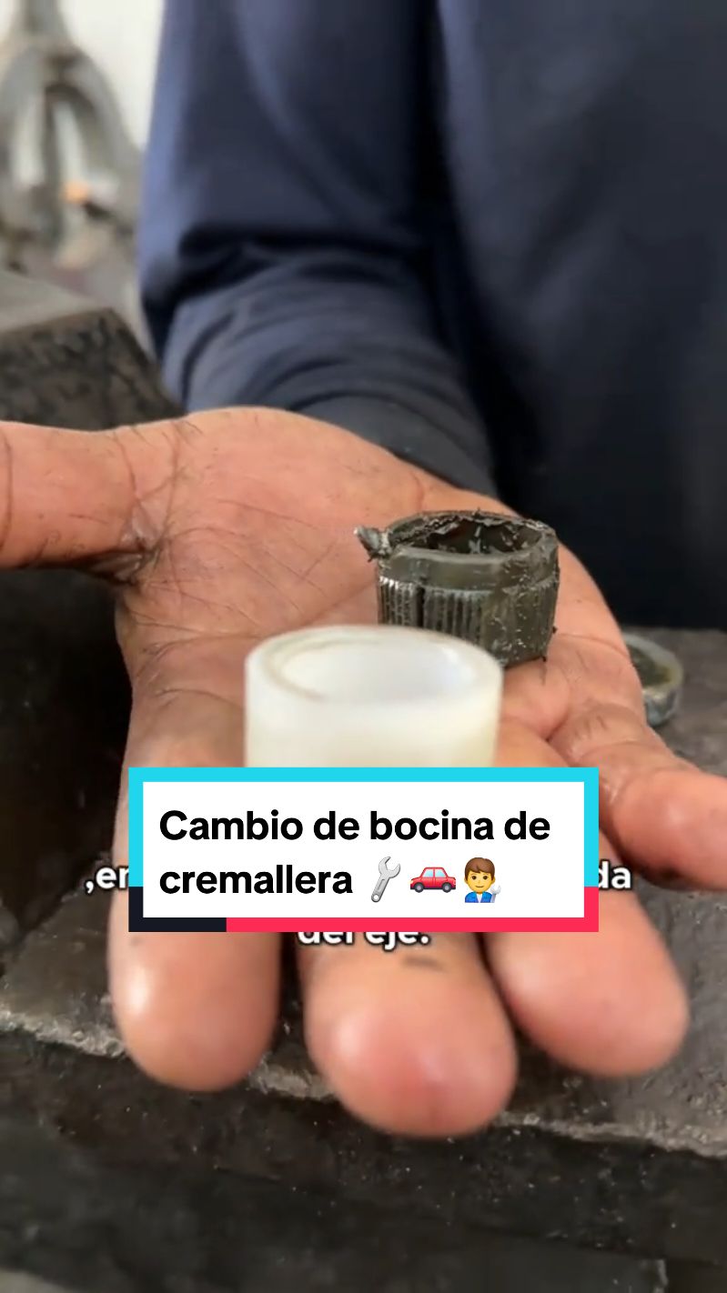 ¡Así cambiamos la bocina de cremallera por una nueva! 🔧🚙 ¿Tienes cremallera mecánica, hidráulica o mecánica asistida? ¿Y no sabes dónde acudir? 😱 ¡Aquí estamos, sobrino! 😎🅰️🅿️ Reserva tu cita con nosotros 😉: 📲 936801590 / 923034559 📞 #cremallera #bocinadecremallera #ejecremallera #alineamiento #tallerautomotriz #regulacioncremallera 