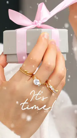 It’s timeeeee!❄️ ¿Ya tienes tus regalos para navidad?🎄❄️✨