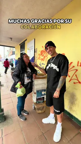 Respuesta a @Sofia Martinez hoy hicimos felices a una persona que ve mis videos 👸🏻 ya saben que hacer 🎁🎄⭐️