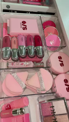 Live Laugh Love Pink 🎀 #vanity #vanitymakeup #fyp #makeuporganization 