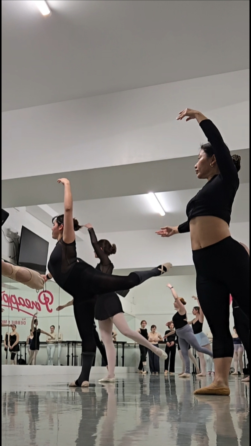 class in London at Pineapple Studios #ballet 