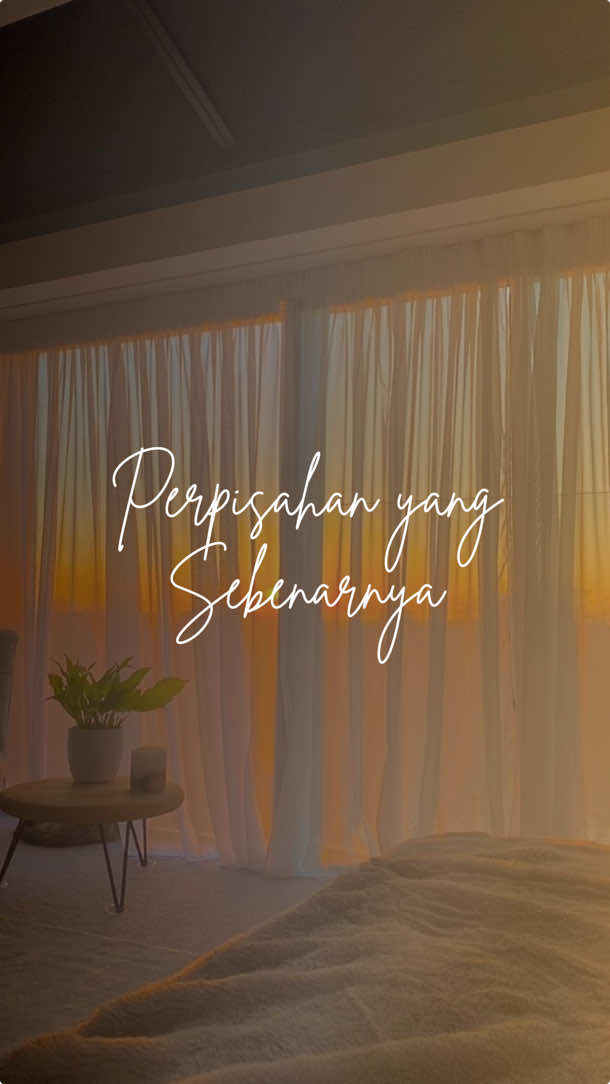 Kalau kita tidak bisa berjumpa lagi di dunia, moga Allah mengumpulkan kita di jannah (surga). Semoga kita teringat akan sabda Nabi shallallahu ‘alaihi wa sallam yang menerangkan mengenai tujuh golongan yang akan mendapatkan naungan Allah pada hari yang tiada naungan selain dari-Nya.  Di antara golongan tersebut adalah, ‎وَرَجُلاَنِ تَحَابَّا فِى اللَّهِ اجْتَمَعَا عَلَيْهِ وَتَفَرَّقَا عَلَيْهِ “Dua orang yang saling mencintai karena Allah. Mereka berkumpul dan berpisah dengan sebab cinta karena Allah.” (HR. Bukhari no. 660 dan Muslim no. 1031) Sumber : https://rumaysho.com/3205-ada-pertemuan-ada-perpisahan.html #fyp #hijrah #dakwahislam #nasehatdiri #muslimah #reels #repost #deenoverdunya #pertemuan #perpisahan #surga #neraka #jannah #reminder #selfreminder #maut #jodoh #cinta #halal #fypage 