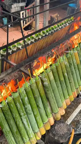 How to Make Bamboo Sticky Rice with Coconut Milk 📍Lemang Daun Lerek Greenwood https://maps.app.goo.gl/AwDr864GwhSMwArKA Jln Batu Caves, Kampung Tengah Lembah Gombak, 68100 Batu Caves, Selangor, Malaysia ⏰ 8 am open #bamboorice 