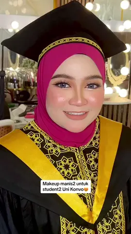 Lawa tak makeup look manis2 macam ni😍 sesuai sangat untuk yg x pernah makeup✅ Thank you Fatin sudi makeup dengan saya🎓 #fyp #fypage #muaterengganu #makeuptutorial #makeupartist #makeuplover #makeuplook #makeupconvo #makeupstudent #makeupbyekin #makeupkonvo #muakualaterengganu #muakualanerus #muaganu #mua #muamalaysia #makeupexplore #makeupbride #makeupengagement #makeupevent #fypage 