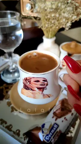 #صباح_الخير #قهوتي #تصويري📸 #فيروزيات #بتجبلي_منو_تذكار_شي_ورقة_وشي_صورة 