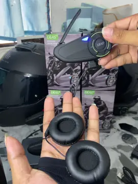 Unboxing EJEAS Q8 INTERCOM Bluetooth na pwede i connect sa 6 riders, sobrang ganda nito dahil may music sharing ito while talking your OBR also water proof, 200Mah FM radio.  #ejeasphilippines #intercom #ejeasmesh #ejeas #bluetoothintercom #ejeasintercom #helmetintercom #riders #ridersheadset #intercomwithmusicsharing #usejeas #ejeasq8 #waterproof #meshtechnology #highquality #oreginal #6ridesconnection #6ridersmeshcommunication #ejeasintercomwithmusicsharing #intercomwaterproof #radiointercom 