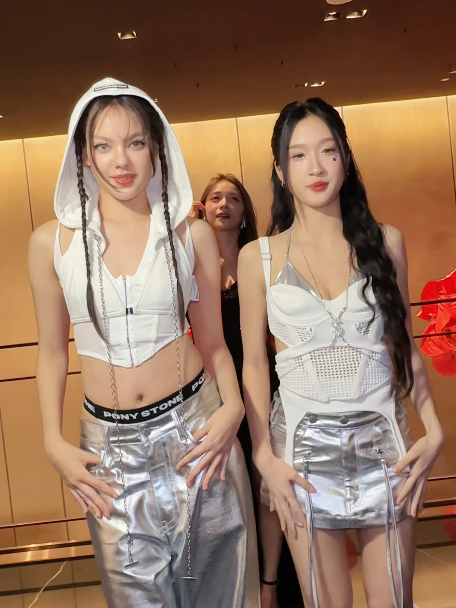 ⚠️ ระวังจะโดน @bnk48official_th  'CHOP CHOP' นะคะ ⚔️😉 #CHOPCHOP_VIISChallenge Watch MV now on ⚔️ Youtube : gnest_official #VIIS_CHOPCHOP #1234VIIS #วิส #BNK48 #GNEST #GMMMusic #TPOP #เพลงดังtiktok