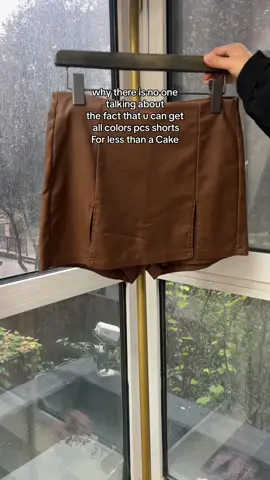 #christmas #tiktokmademebuyit #dress #shorts #fyp#leatherskirt #mooslover 