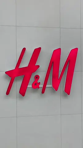 Come shop with me at @h&m at @Mall of the North !✨🤗    #HM #HMSouthAfrica #AD #fashion #MallofTheNorth 