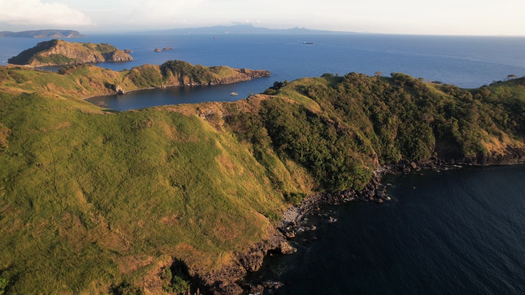 Exploring the breathtaking wonders of Mariveles, Bataan, and the stunning Five Fingers! 🏞️🌊 A perfect blend of rugged cliffs, turquoise waters, and nature’s raw beauty that leaves you in awe. #MarivelesAdventures #FiveFingersMariveles #natureescape 