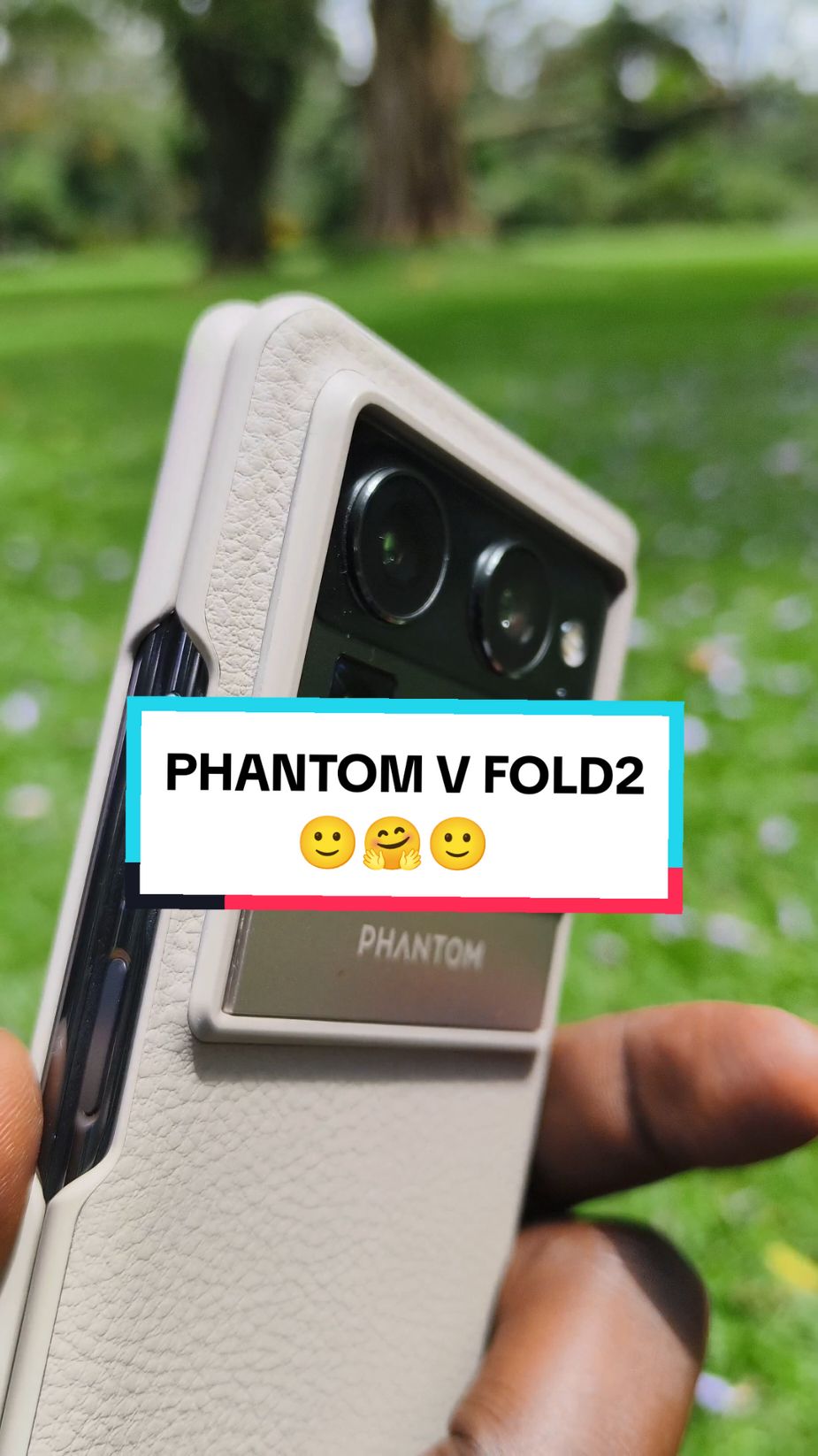 Can't but keep falling in love with the PHANTOM V FOLD 2☺🤓 Ultimate levels of Sleek😊 ASMR in with nature 😁 #ASMR #ASMRSOUNDS  #BEYONDAI #TECNOKENYA #TECNOKE #TECNOAI #PHANTOMVFOLD2 