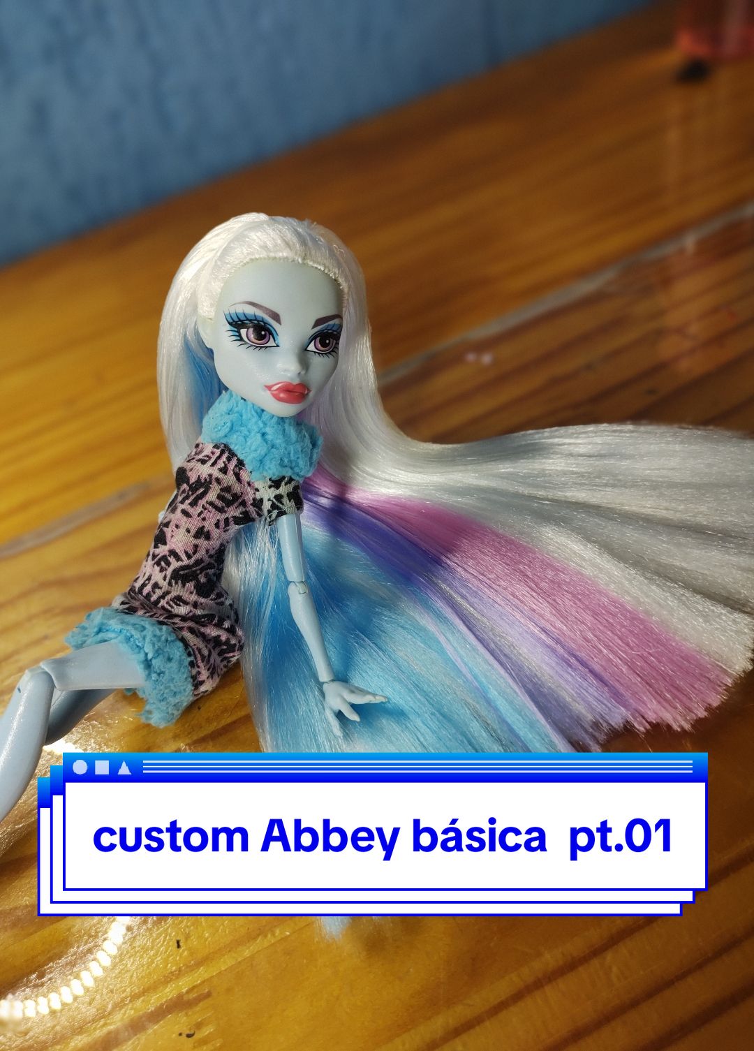 bora fazer boneca basicaaa #monsterhigh #monsterhighdolls #monsterhighcollector #monsterhighcollection #dollmakeover #dollcustom #dollfashion #DIY #abbey #abbeybominable #dollreroot 