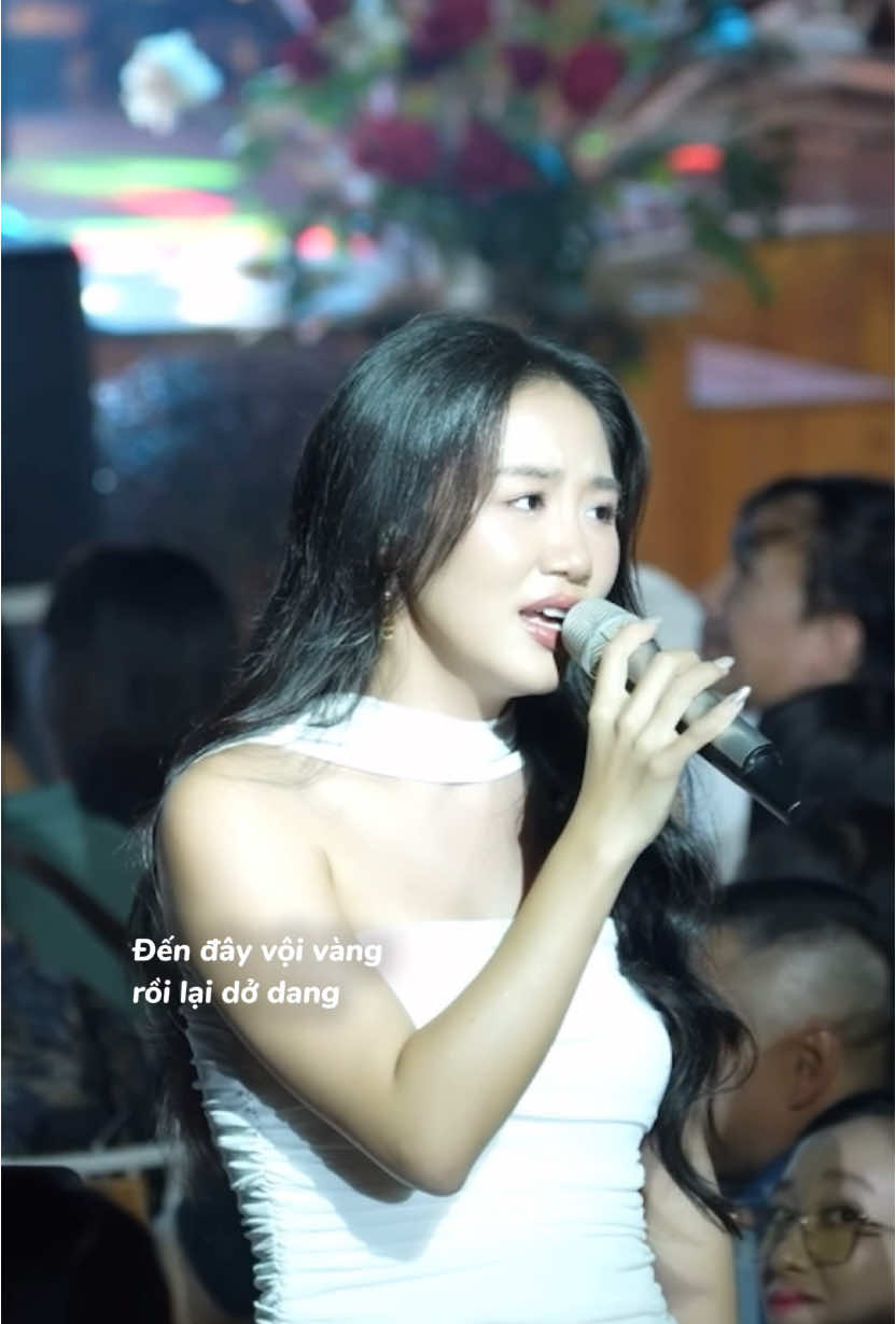 Vi sao anh no lam tim em nat tan ❤️‍🩹 #VanMaiHuong 