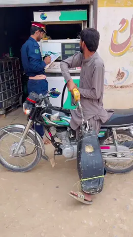 Petrol ⛽️Chori😡 #teammts #shorts #shahzadayoub4 #fypシ #zamzamelectronics #foryoupage #trending #veral_video #unfrezzmyaccount #funnyvideo #teammk 