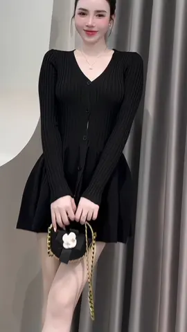 Váy len QC nữ cổ V dáng xoè #vaylennudangxoe #vaynuxinh #thoitrangnu #mặcđẹpmỗingày 