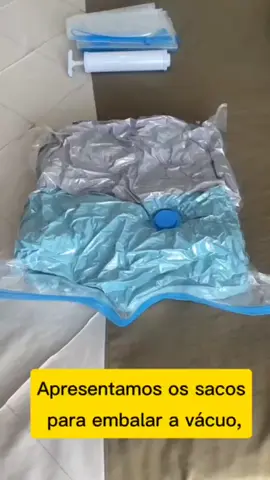 Quer mais espaço na mala? Conheça o Kit de Saco para embalagem A Vácuo com Bomba! Até 83% a mais de espaço para suas roupas e itens. Ideal para viagens e organização do closet. Marque alguém que precisa disso!✈👗🧳 ➡ Confira o link na Bio! #Organização #Viagem #SacoAVácuo #foryou #fyp #viral #tiktokbrasil #trends